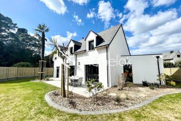 Location de vacances pour 9 personnes, avec jardin et balcon, adapté aux familles à Larmor-Baden