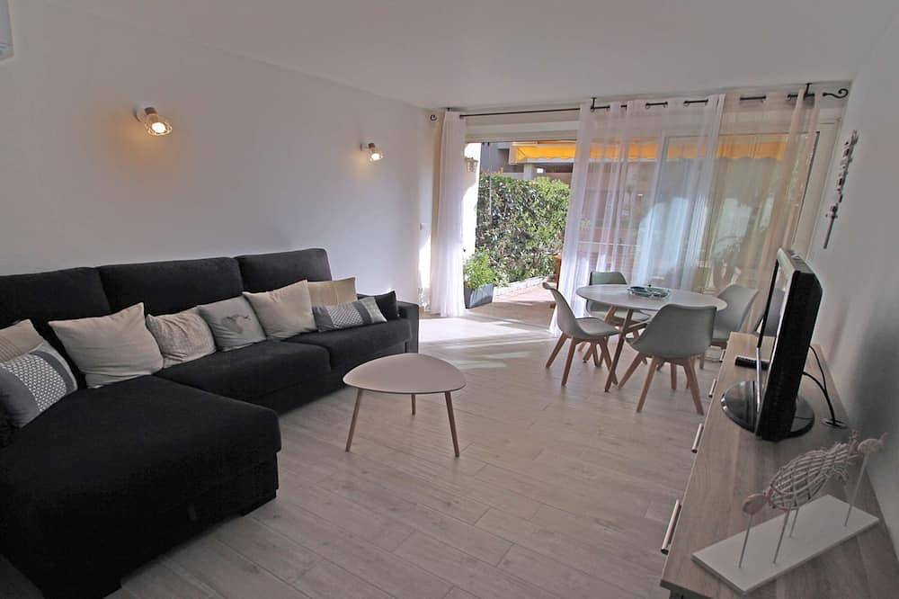 Geheel appartement, Apartement 2 people - Sea view - Air conditioning - Terrace - Downtown - Sainte Maxime - Rated 2* in Sainte-Maxime, Draguignan en omgeving