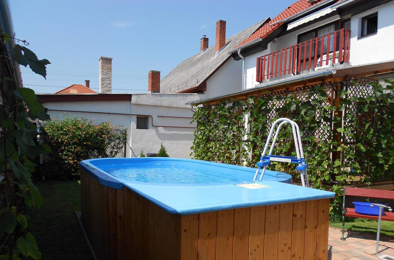 Ganze Ferienwohnung, Ferienwohnung in Zentrumsnähe mit Pool und Klimaanlage  in Siofok, Siófok und Umgebung