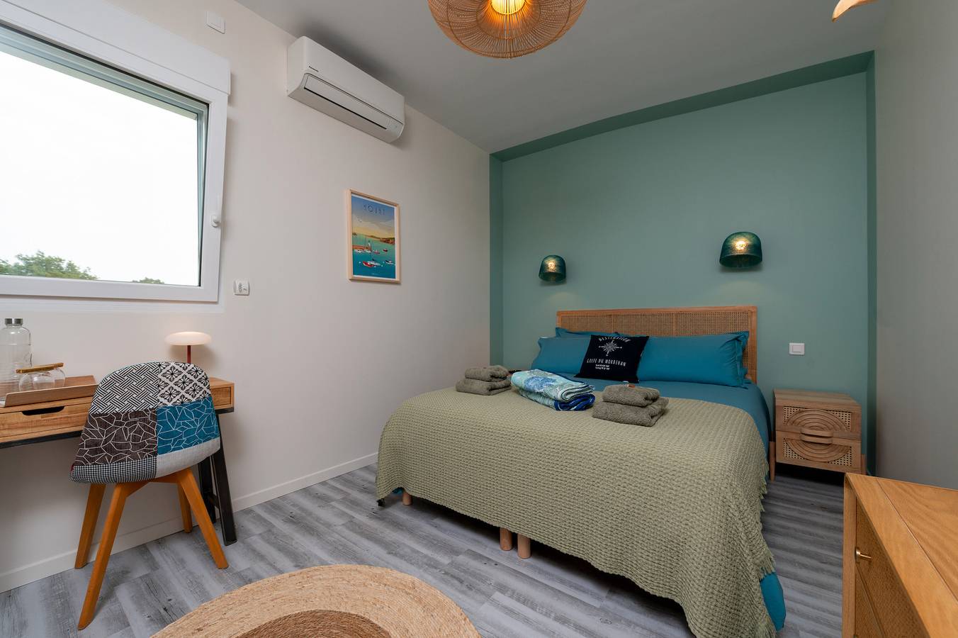 Habitación 'Houat' con terraza compartida, Wi-Fi y aire acondicionado in Ploeren, Côte des Mégalithes