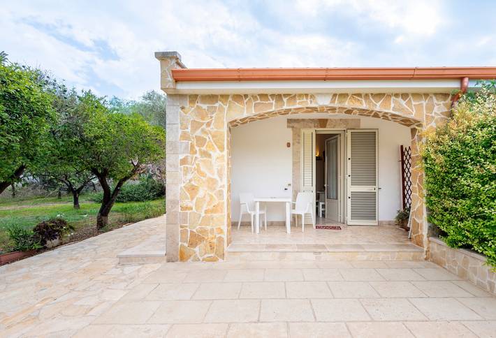 Gîte pour 2 personnes, avec Jardin et Vue sur le lac dans Région d'Otranto - 2