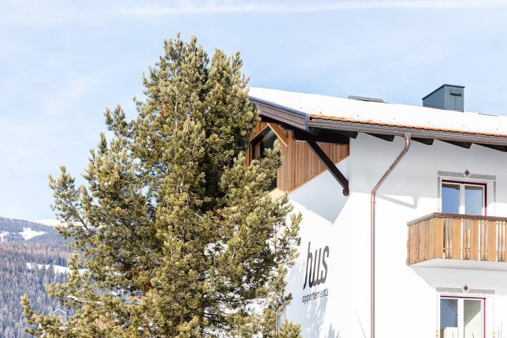 Ganze Wohnung, Moderne "Hus Ferienwohnung - Nr. 2" mit Balkon, Garten & Wlan in Olang, Dolomiti Superski