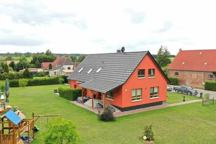 Ferienhaus für 4 Personen, mit Garten in Laschendorf