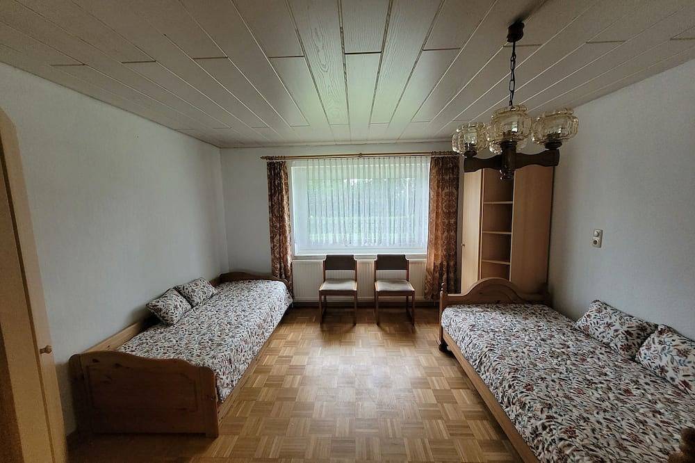 Ganze Wohnung, Ferienwohnung mit Garten in Drochtersen in Drochtersen, Cuxland