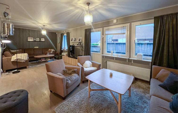 Ferienhaus für 8 Personen mit Terrasse in Flekkefjord