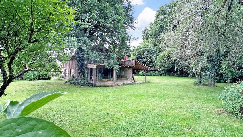 Gîte pour 9 personnes, avec jardin dans Saint-Cyr