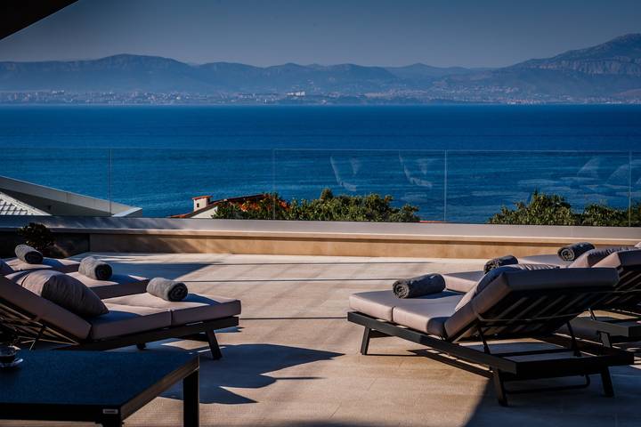 Villa pour 10 personnes, avec jardin ainsi que piscine et balcon à Sutivan - 3