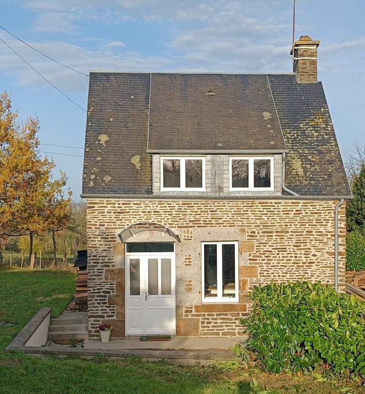 Gîte pour 6 personnes, avec jardin et terrasse à Saint-Martin-de-Landelles