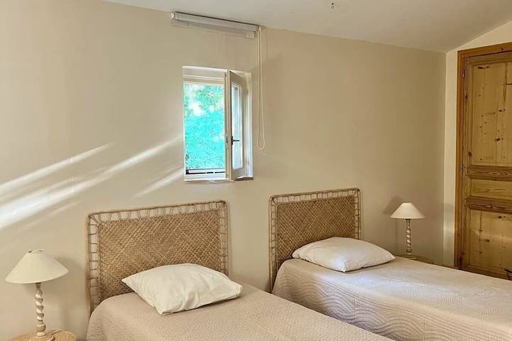 La Villa Caroline - Charm and comfort in the heart of the Luberon, in Goult in Goult, Parque natural regional del Luberon