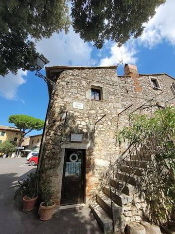 Gîte pour 4 personnes, avec terrasse et vue à Saturnia