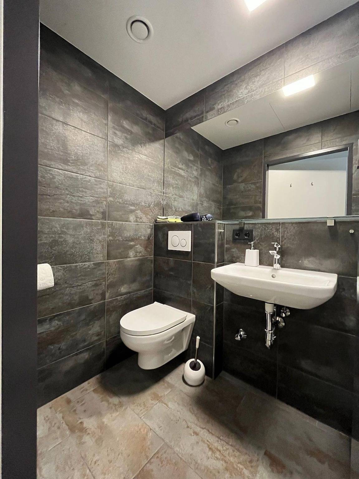 Ganze Ferienwohnung, Blue Tropic Retreat in Linz, Linz-Wels