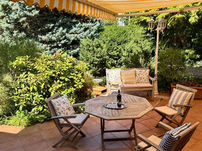 Ferienwohnung für 5 Personen, mit Terrasse und Garten sowie Ausblick in Eschborn - 2