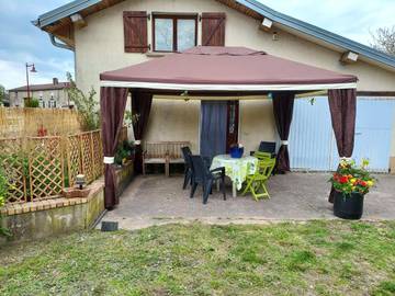 Gîte pour 5 personnes, avec jardin et vue, animaux acceptés à They-sous-Montfort