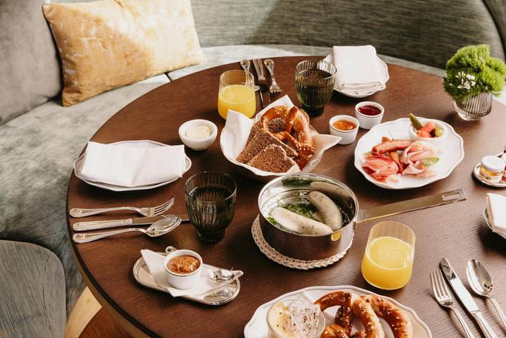 Hotel für 2 Personen, mit Sauna und Pool sowie Terrasse in München - 4