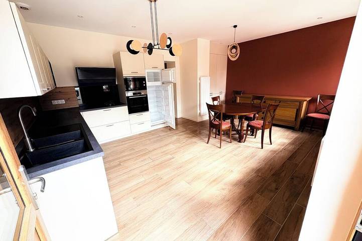 Ganze Wohnung, Downtown ground-floor apartment in La Chapelle-en-Vercors, Parc naturel régional du Vercors