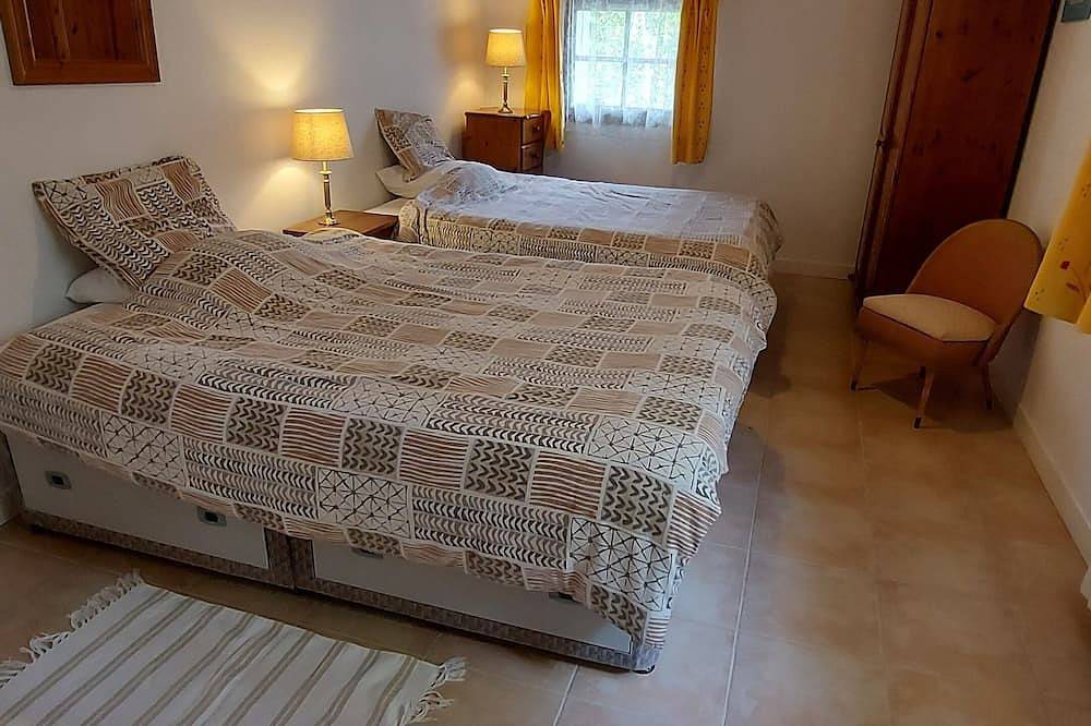 Maison, piscine privée proche mer Charente-Maritime  près La Rochelle, Cognac in Tonnay-Boutonne, Région de Saint-Jean-d'Angély