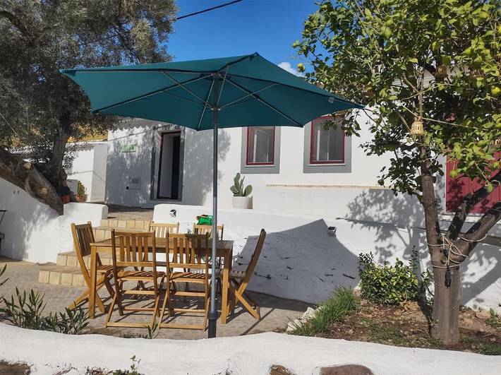 Location de vacances pour 5 personnes, avec jardin et jacuzzi dans Santa Catarina da Fonte do Bispo - 2
