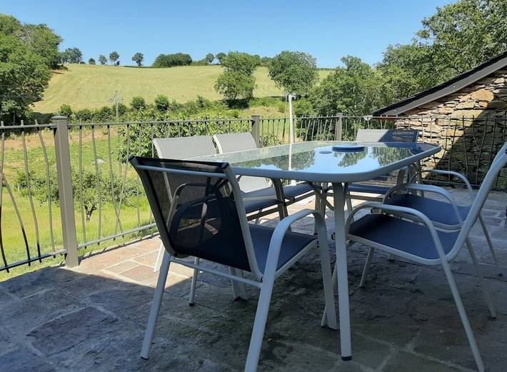 Gîte pour 6 personnes, avec jacuzzi ainsi que jardin et terrasse, animaux acceptés dans l' Aveyron - 3
