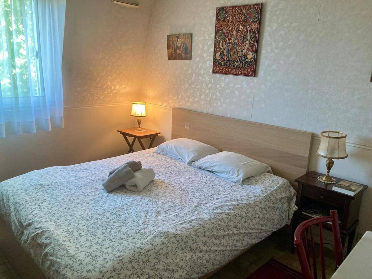 Appartement entier, Two-Bedroom Apartment in Le Vésinet, Yvelines