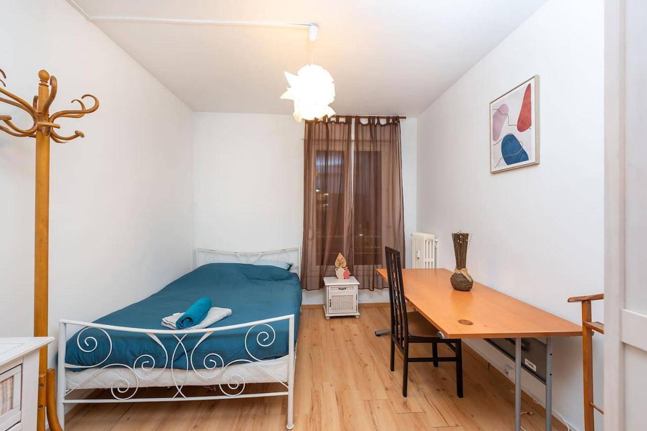 Appartement entier, Three-Bedroom Apartment in Amiens, Région d'Amiens