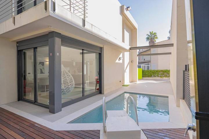 Ferienhaus am Strand für 6 Personen, mit Pool und Seeblick sowie Garten und Ausblick in Alcúdia