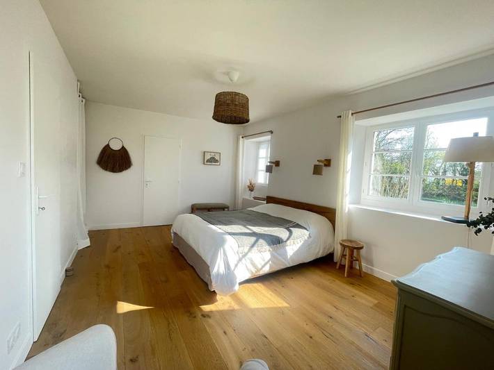Gîte pour 2 personnes, avec terrasse et piscine ainsi que jardin et vue dans La Varenne - 3