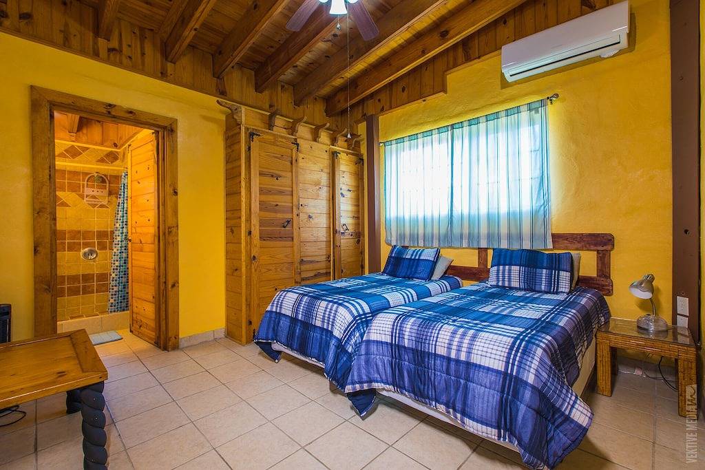 V # 2 Sam Rayburn Getaway-Urlaub / Angeln-Bis zu 6 Gäste-Bester Wert in Sam Rayburn Reservoir