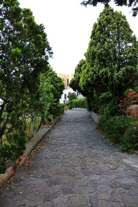 Villa für 6 Personen, mit Garten und Ausblick, kinderfreundlich auf den Liparische Inseln - 4