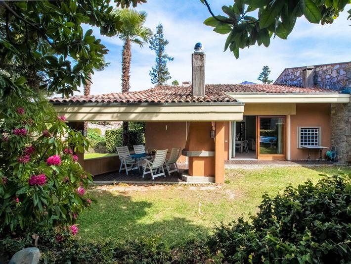 Ferienhaus für 6 Personen, mit Kinderpool und Terrasse sowie Garten - 1