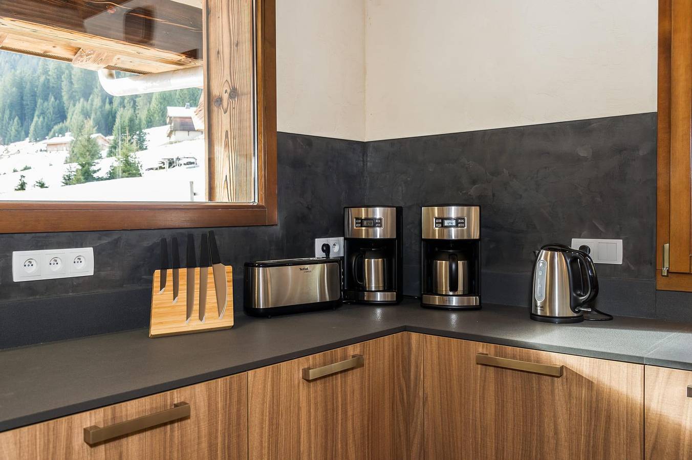 Entire apartment, Chalet les Bucherons - 8 room apartment 14 people in Châtel, Les Portes du Soleil