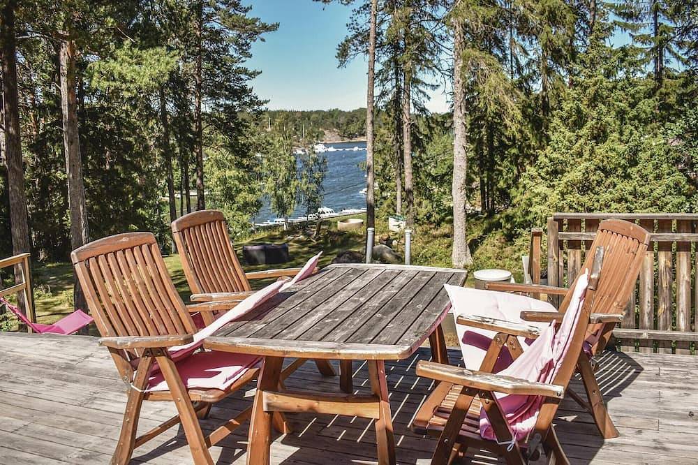 Accogliente casa a Djurhamn con Wifi in Vindo