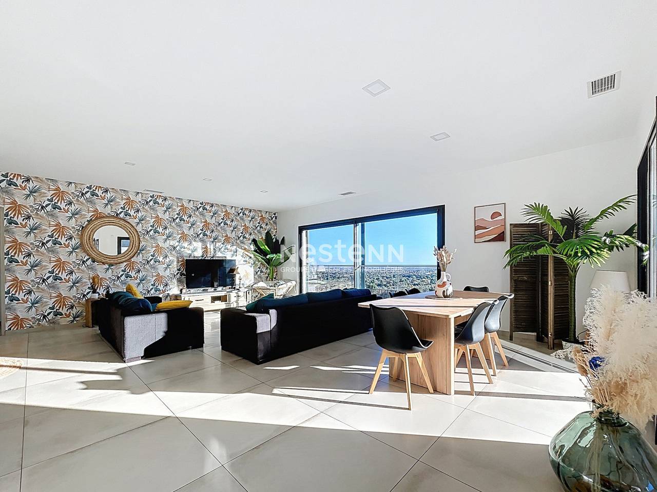 Contemporary villa with private infinity pool in Villelongue-dels-Monts, Céret en omgeving