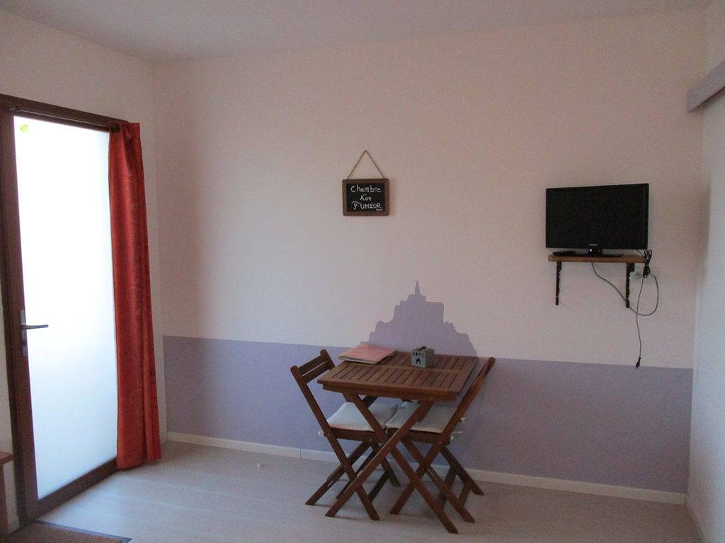 Le Rayon de Soleil - Chambre Tombelaine in Courtils, Baie du Mont-Saint-Michel