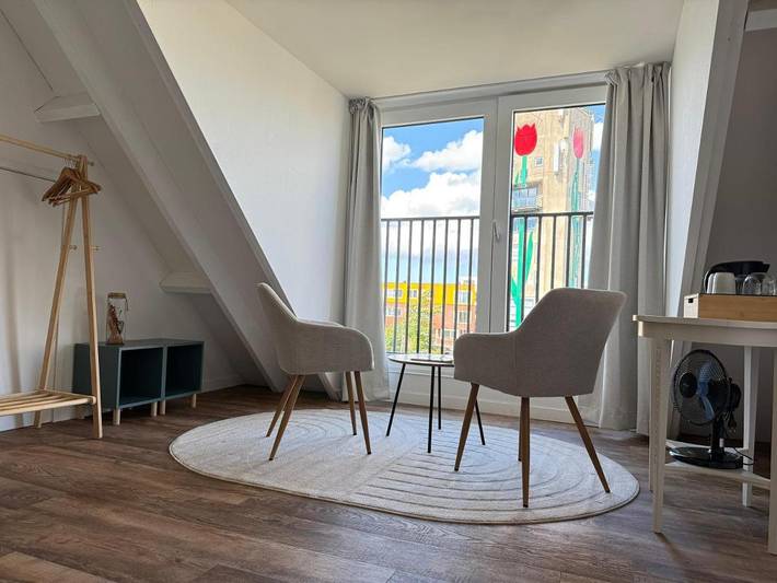 Location de vacances pour 3 personnes, avec vue ainsi que jardin et terrasse dans Roelofarendsveen - 2
