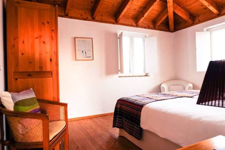 Gîte pour 7 personnes, avec sauna et jardin ainsi que jacuzzi et piscine