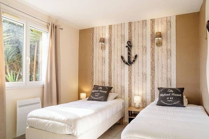 Location de vacances pour 6 personnes, avec piscine ainsi que jardin et terrasse, animaux acceptés à Ginestas - 4