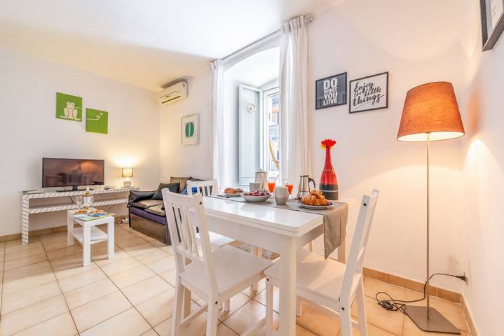 Ganze Wohnung, GuestHost - Stazione Centrale & Università Lovely Apartment in Bari, Bari Provinz