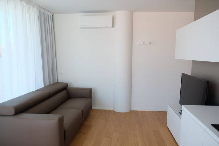 Apartamento entero, Apartamento 'Residence Shine 06' con terraza privada y aire acondicionado in Lido di Jesolo, Jesolo-city