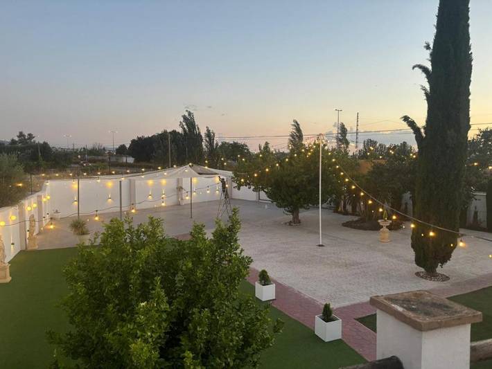 Casa rural para 6 personas, con vistas además de terraza y jardín en La Zubia - 2