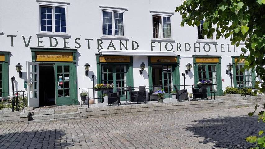 Hotel für 3 Personen, mit Terrasse und Ausblick in Tvedestrand