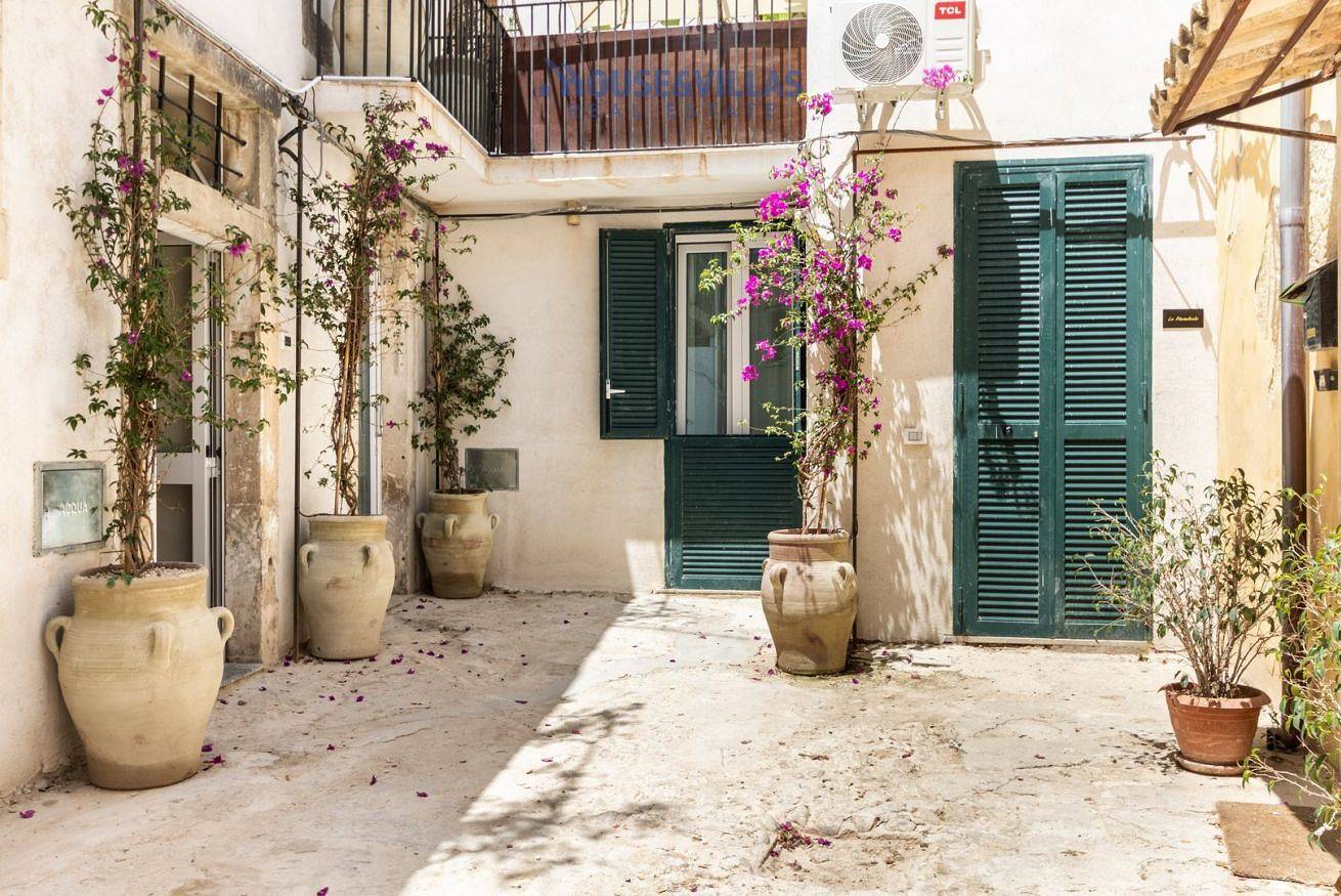 Apartamento entero, House&Villas - Bowie's Rooms - La Mandorla in Noto (Sicilia), Municipio de Noto