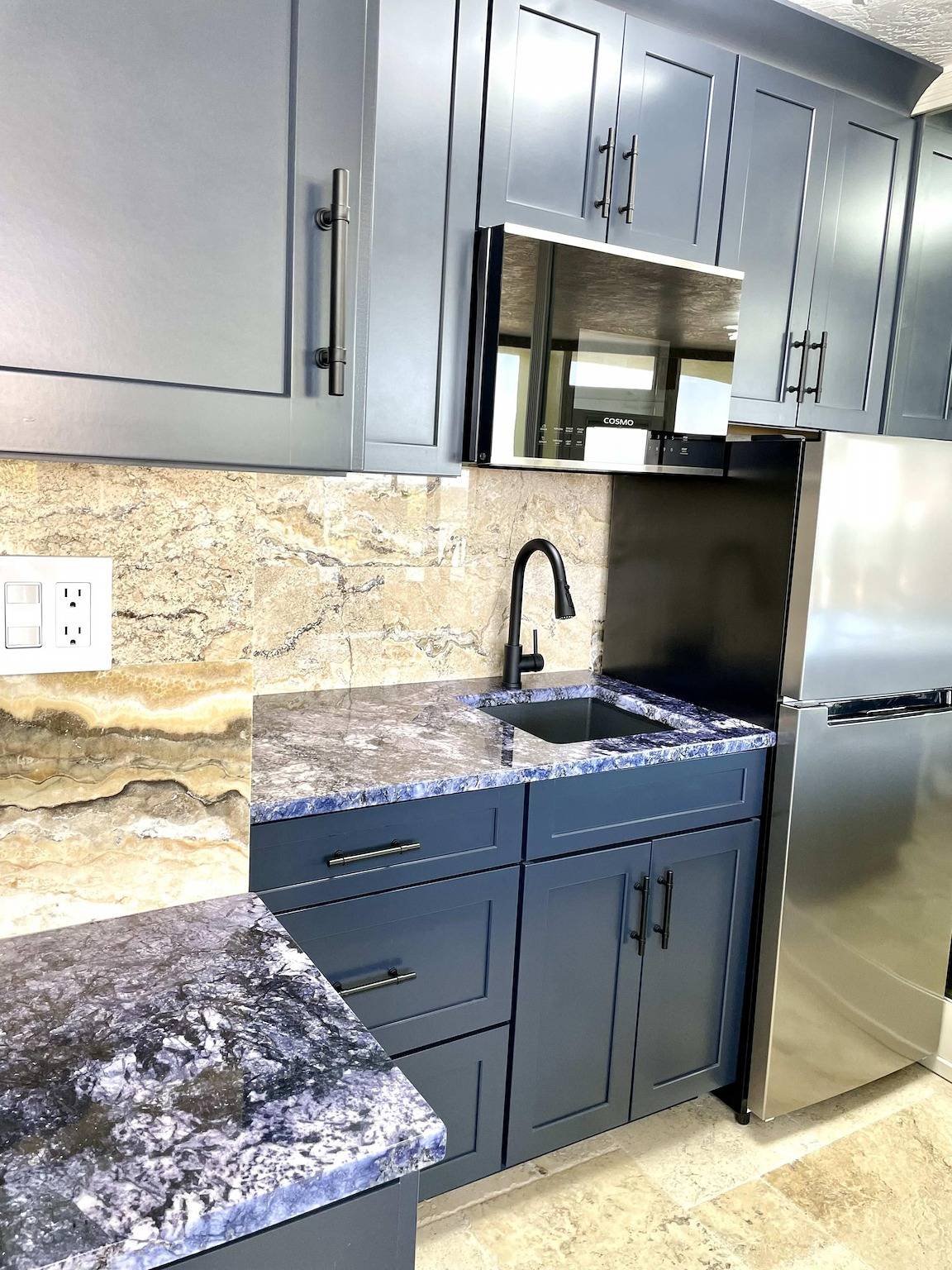 Ganze Wohnung, Sea Dreams - Beachside 1 bedroom at Symphony Beach in Ormond Beach, Florida