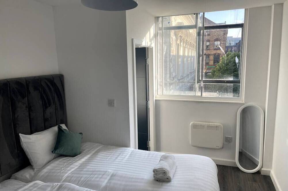 Glamping for 5 People in Liverpool, Merseyside