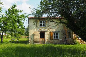 Gîte pour 3 personnes, avec jardin et terrasse à Moissac-Bellevue