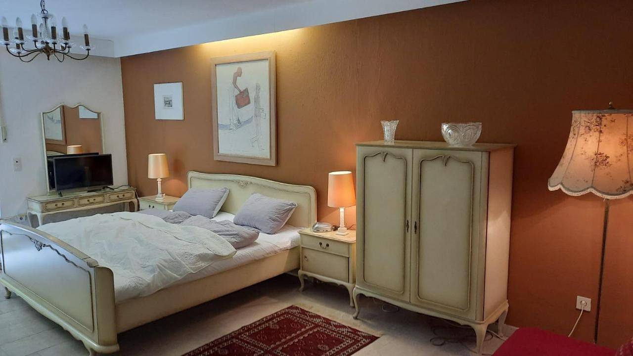 Ganze Wohnung, Two-Bedroom Apartment with Garden View in Tutzing, Starnberger See
