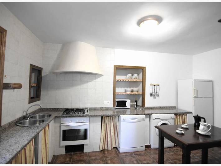 Casa rural para 10 personas, con terraza además de piscina y jardín, Se admiten mascotas en Antequera - 4