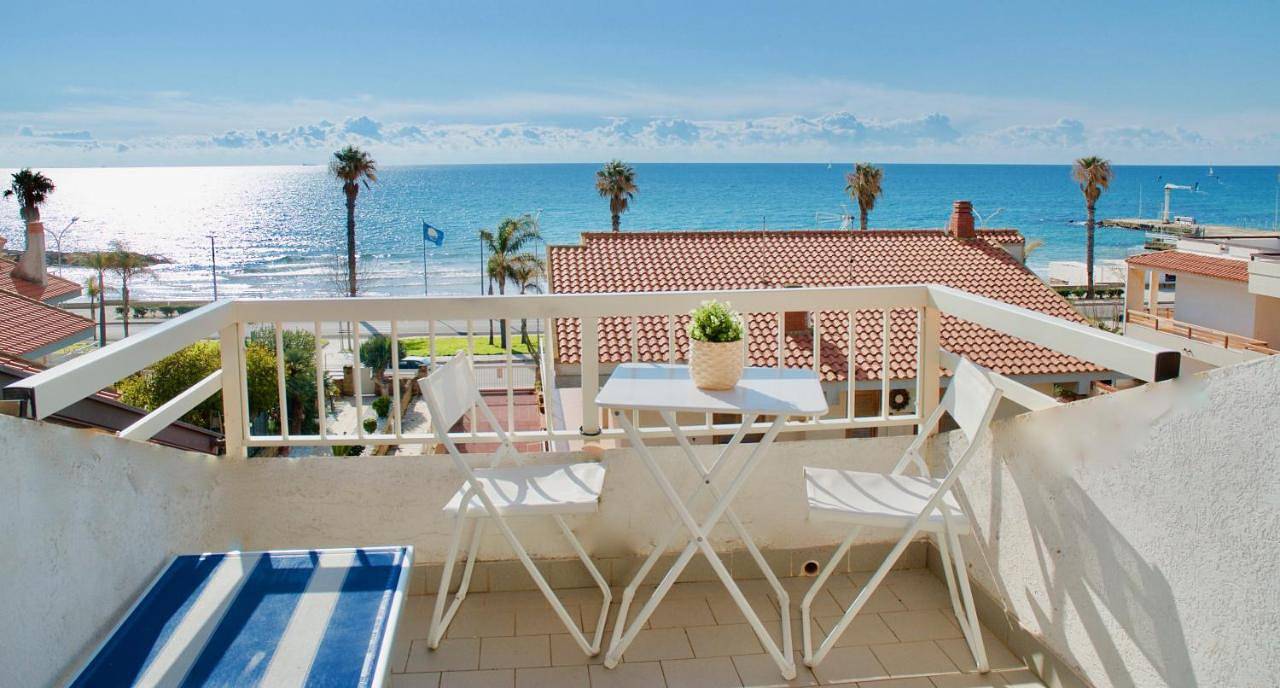 Beachfront Rooms Marina di Ragusa in Boga Mare, Ragusa