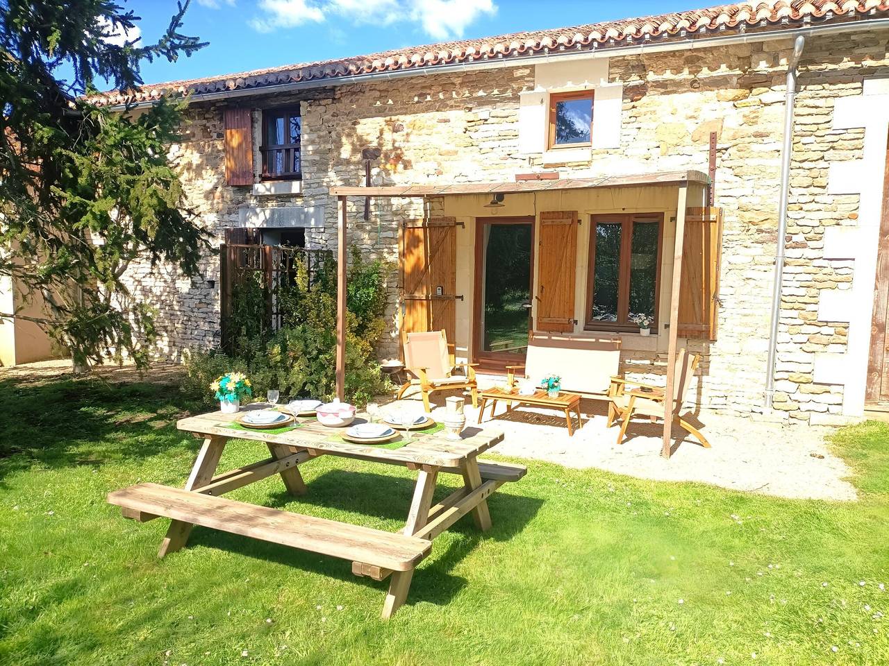 Casa en Loire cerca de castillos y naturaleza in Saint-Jean-de-Sauves, Vienne