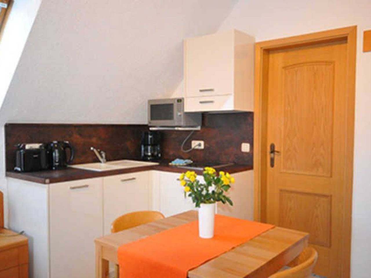 Ganze Ferienwohnung, Binz - Feriendomizil zum Strandkorb / Asm - Appartement 1 in Ostseebad Binz, Binz