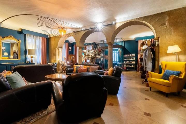 Hôtel pour 4 personnes, avec terrasse à Arnay-le-Duc - 2